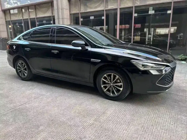 BYD Qin PLUS — Фото автомобиля 4