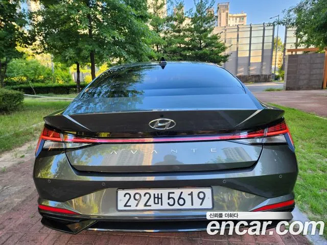 Hyundai AVANTE Avante (CN7) — Фото автомобиля 3