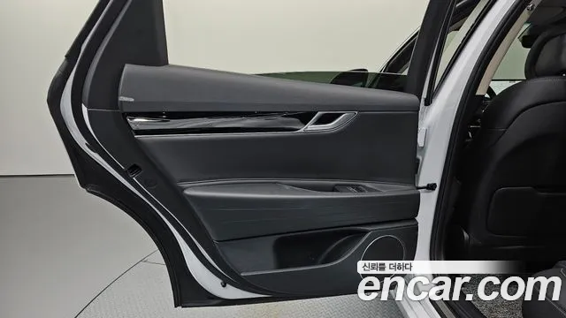 Genesis G80 RG3 — Фото автомобиля 14