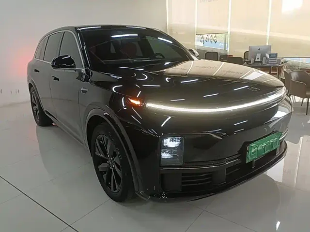 Li Auto L7 — Фото автомобиля 3