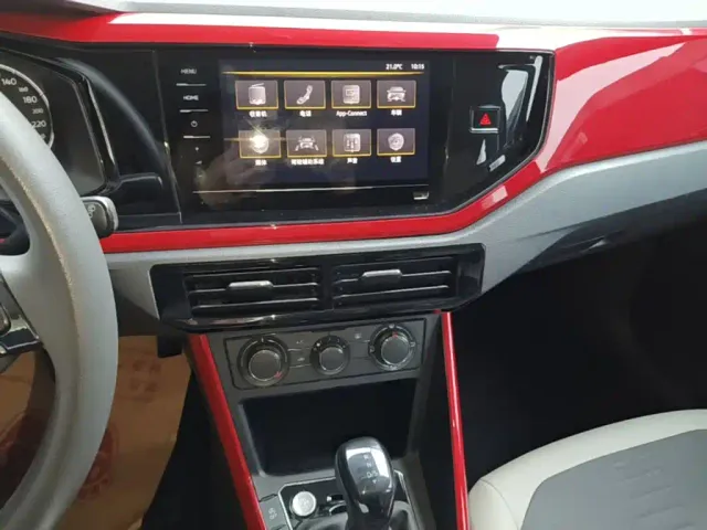 Volkswagen Polo — Фото автомобиля 12