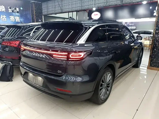 Leapmotor C11 — Фото автомобиля 6