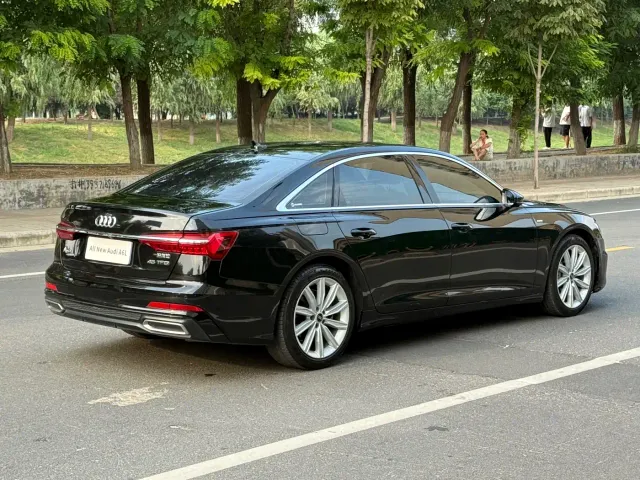 Audi A6L — Фото автомобиля 9