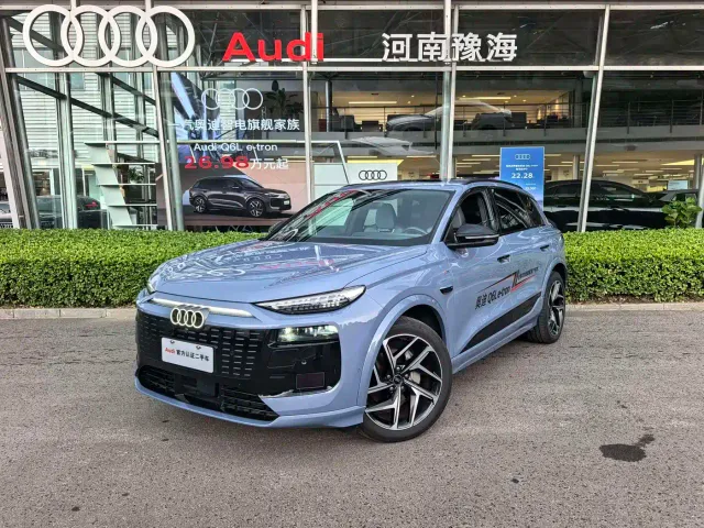 Фотография автомобиля — Audi Q6L e-tron