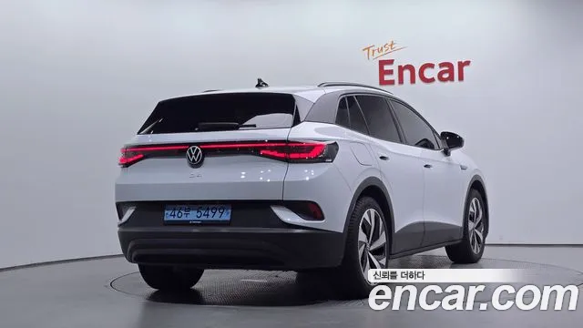 Volkswagen ID.4 — Фото автомобиля 2