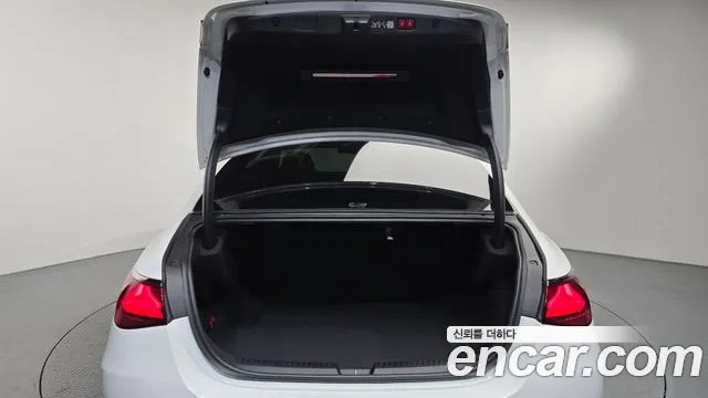 Mercedes-Benz E-Class E-класс W214 — Фото автомобиля 18