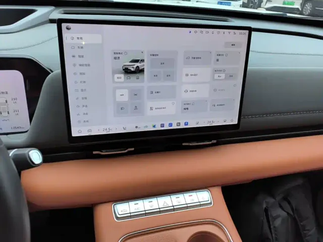 Haval Xiaolong MAX — Фото автомобиля 12