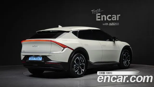 Kia EV6 — Фото автомобиля 2