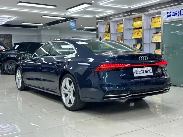 Audi A7L — Фото автомобиля 4