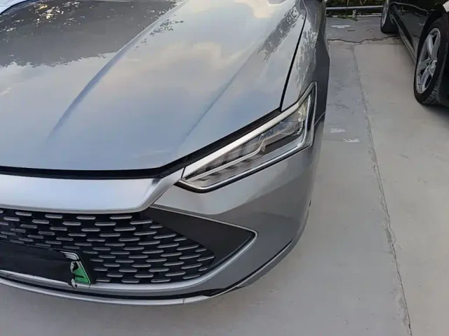 BYD Qin PLUS — Фото автомобиля 23