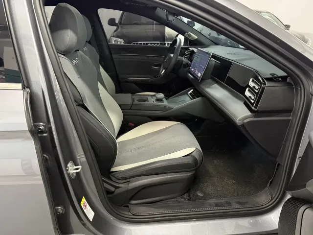 BYD Qin L — Фото автомобиля 10