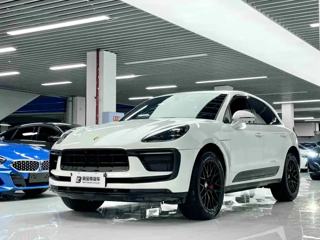 Фотография автомобиля — Porsche Macan