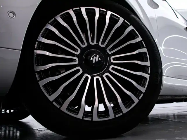 IM Motors LS8 — Фото автомобиля 21