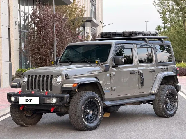 Фотография автомобиля — Jeep Wrangler 4xe