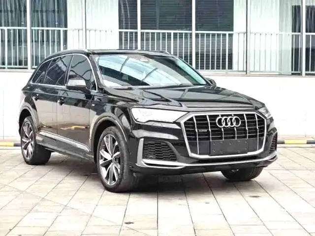 Audi Q7 — Фото автомобиля 3