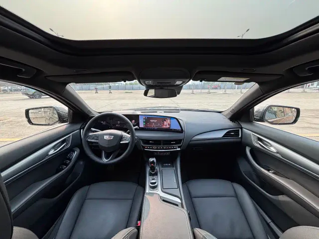 Cadillac CT5 — Фото автомобиля 4