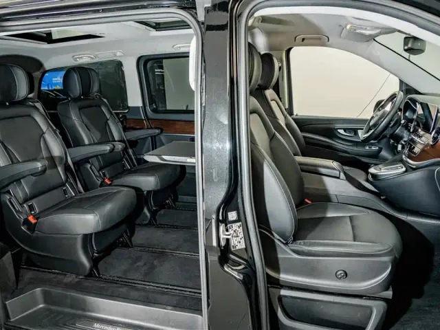 Mercedes-Benz V-Class — Фото автомобиля 22