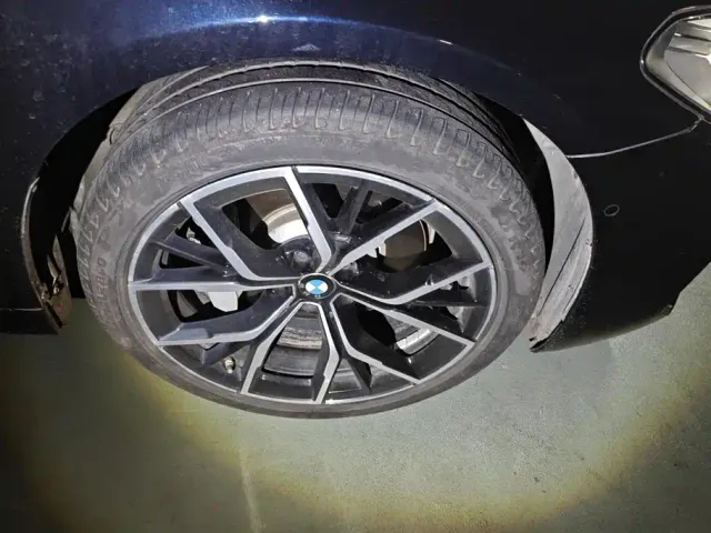 BMW 5 Series — Фото автомобиля 6