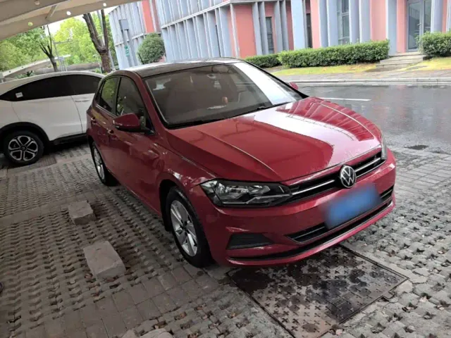 Volkswagen Polo — Фото автомобиля 3