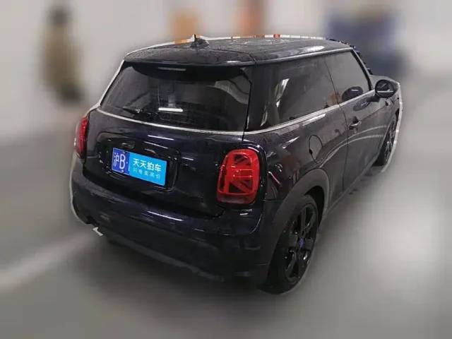 MINI Hatch — Фото автомобиля 2