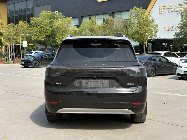 Aito M9 — Фото автомобиля 6