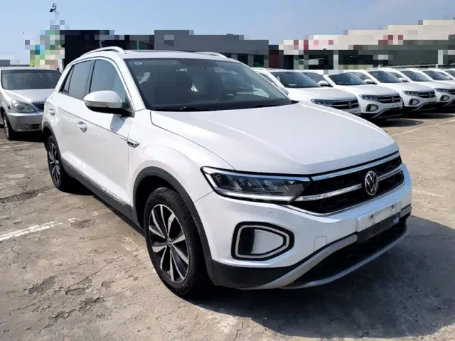 Volkswagen T-Roc — Фото автомобиля 3