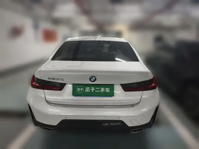 BMW 3 Series — Фото автомобиля 3