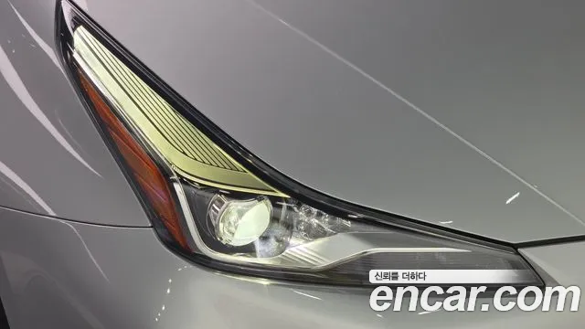 Toyota Prius — Фото автомобиля 21