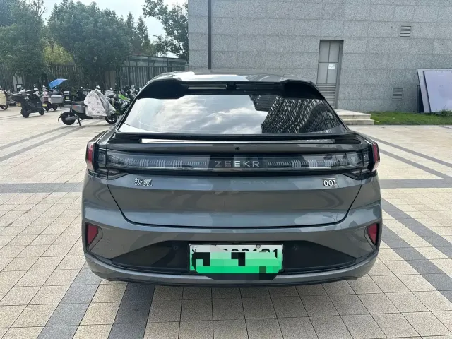 ZEEKR Zeekr 001 2024 WE Edition 95kWh AWD — Фото автомобиля 11