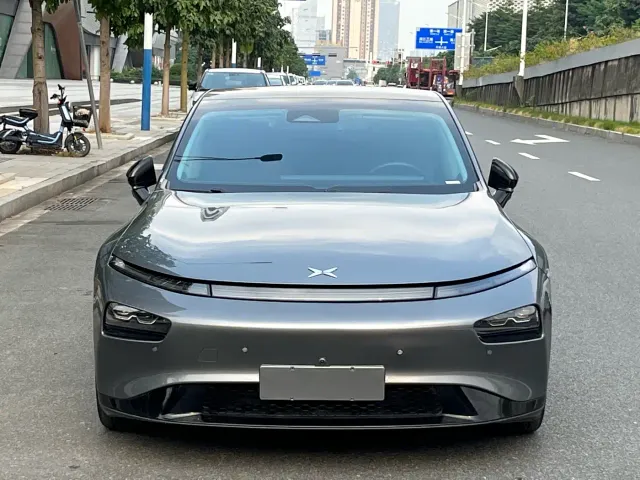 Xpeng P7 — Фото автомобиля 3