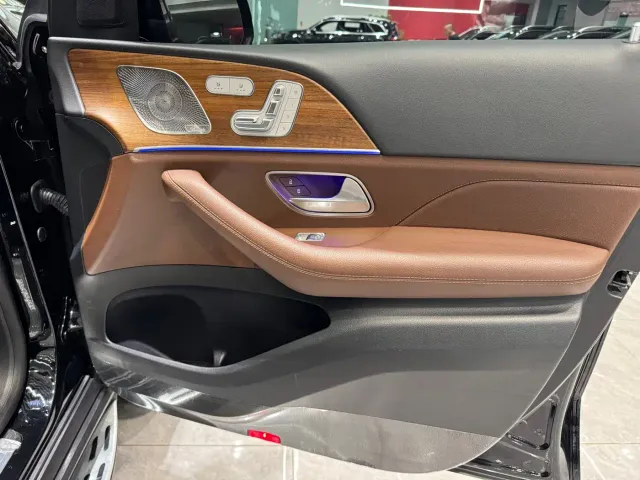 Mercedes-Benz GLS-Class — Фото автомобиля 19