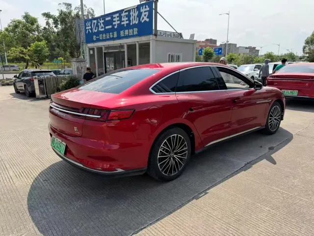 BYD Han — Фото автомобиля 9