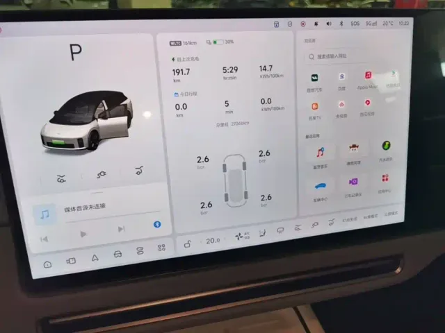 Li Auto i6 — Фото автомобиля 12
