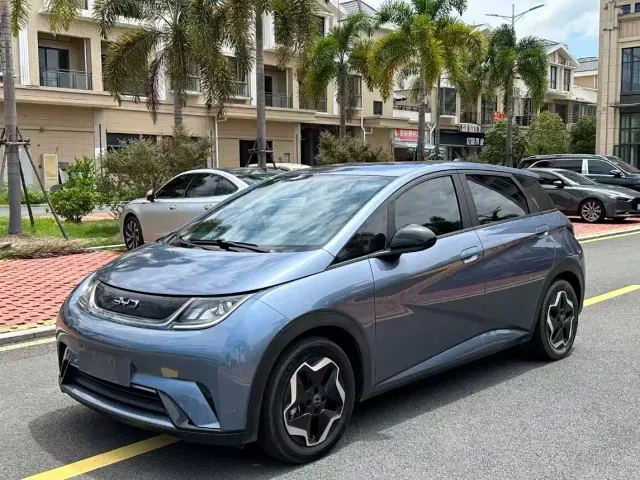 Фотография автомобиля — BYD Dolphin