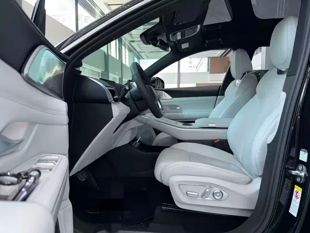 Xpeng G9 — Фото автомобиля 4