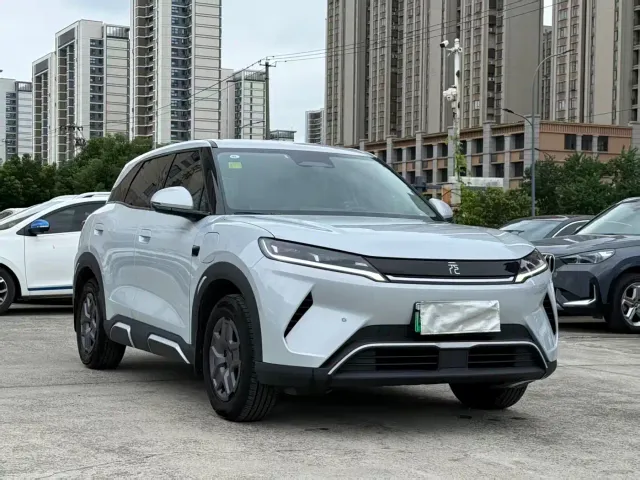 BYD Yuan UP — Фото автомобиля 3