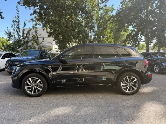 Audi Q5L — Фото автомобиля 3