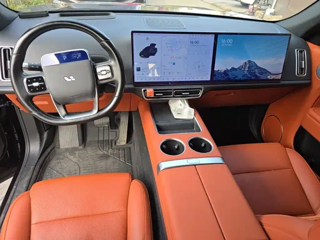 Li Auto L7 — Фото автомобиля 9