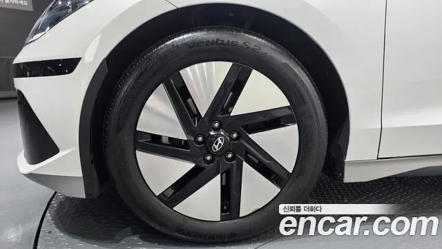 Hyundai Ioniq 6 — Фото автомобиля 5