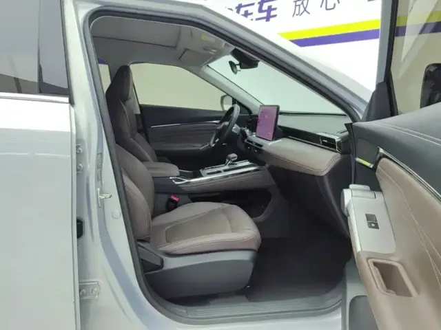 GAC Trumpchi Trumpchi GS4 2024 MAX 1.5T Flagship Edition — Фото автомобиля 8