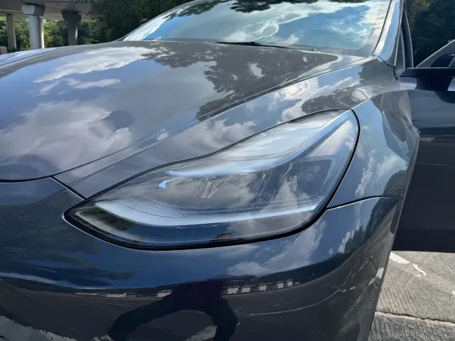 Tesla Model Y — Фото автомобиля 17