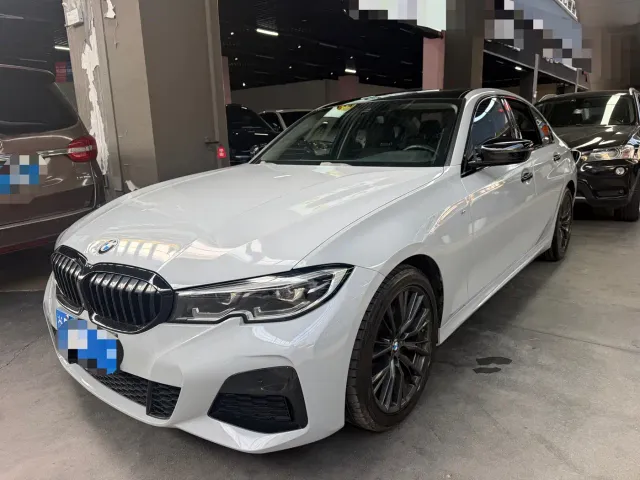 Фотография автомобиля — BMW 3 Series