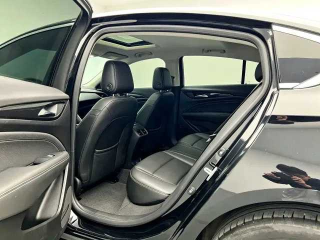 Buick Regal — Фото автомобиля 14