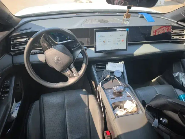 BYD Qin L — Фото автомобиля 12