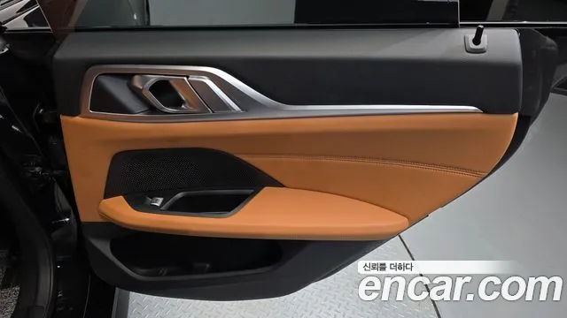 BMW i4 — Фото автомобиля 24