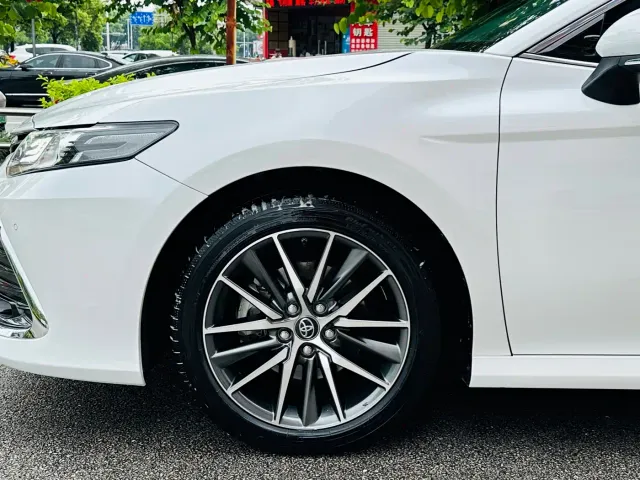 Toyota Camry — Фото автомобиля 9