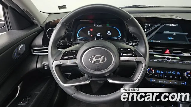 Hyundai Avante CN7 — Фото автомобиля 13