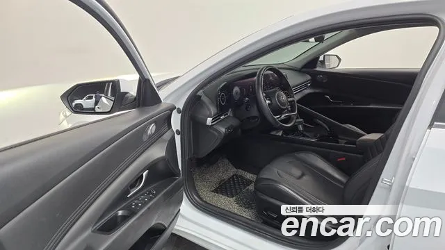 Hyundai Avante CN7 — Фото автомобиля 15