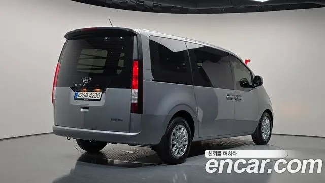 Hyundai Staria — Фото автомобиля 2