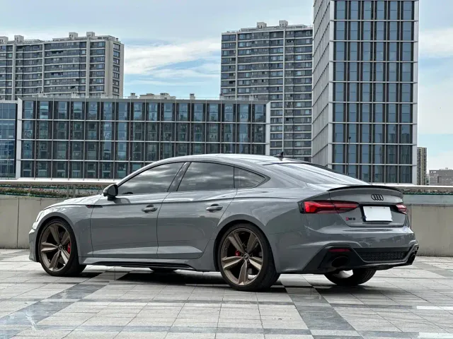 Audi RS 5 — Фото автомобиля 6